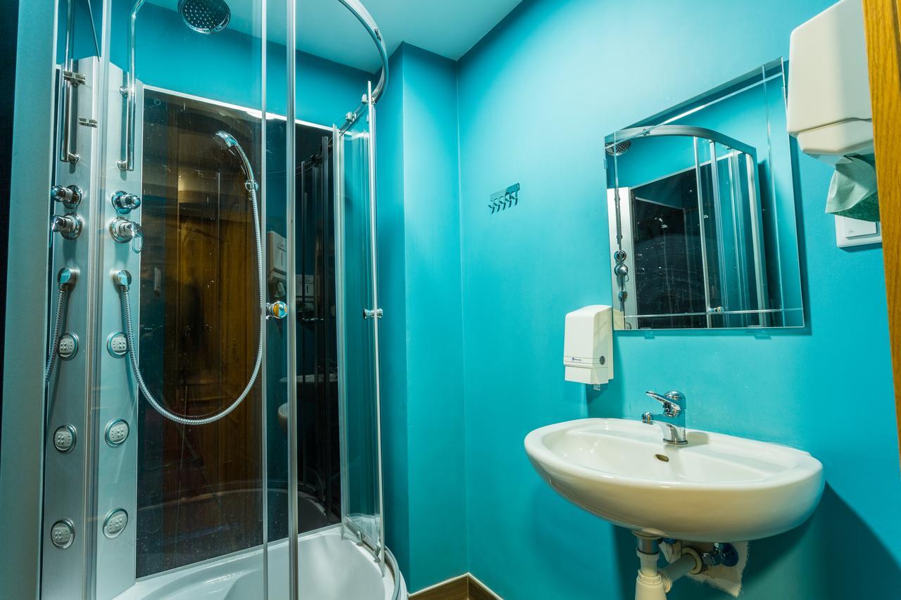 ורשה Greenwood Hostel Centrum מראה חיצוני תמונה