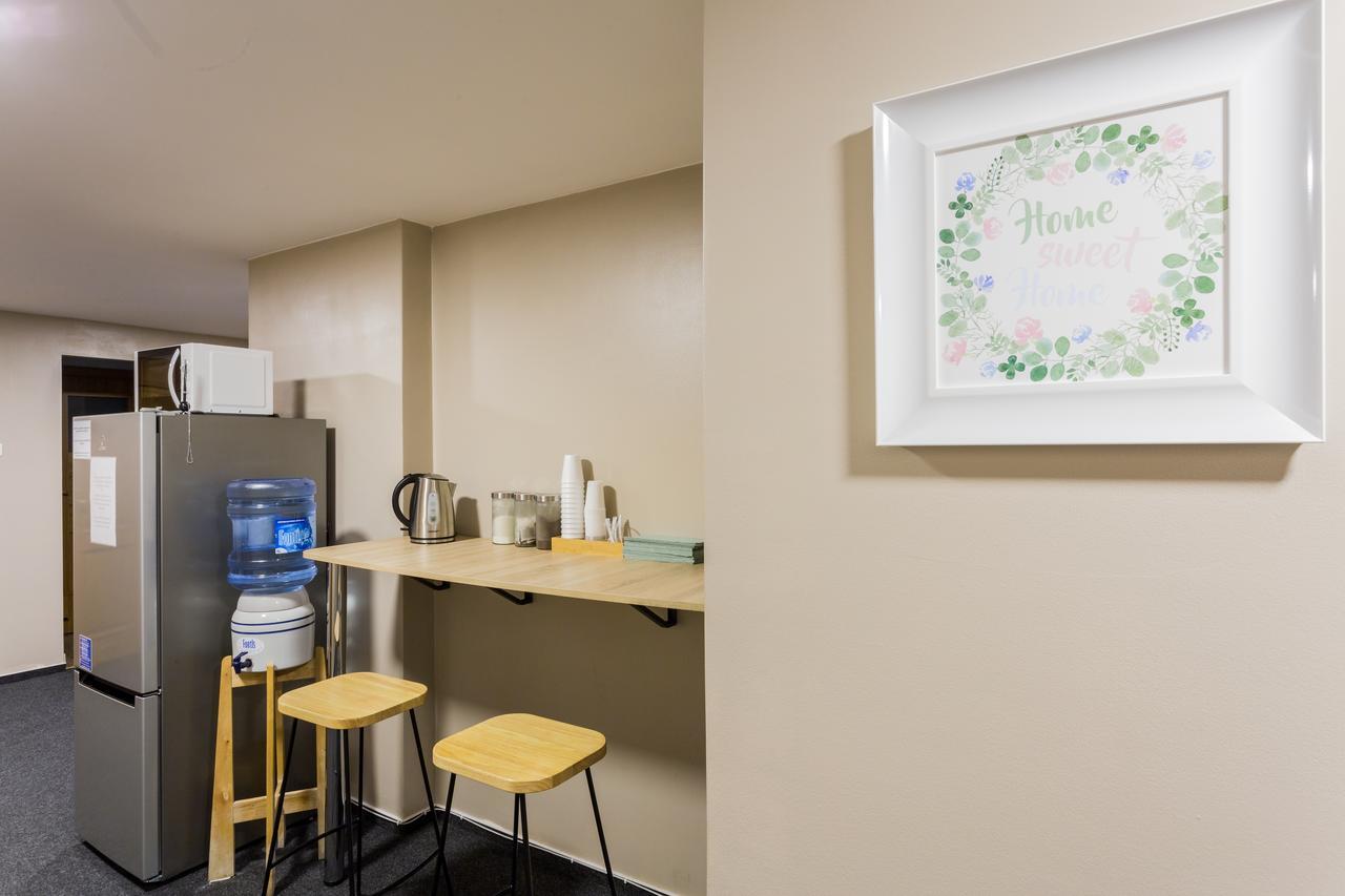 ורשה Greenwood Hostel Centrum מראה חיצוני תמונה